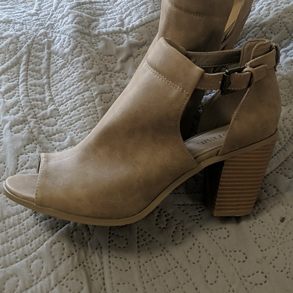 Open-Toe Bootie - Picture 2 of 5